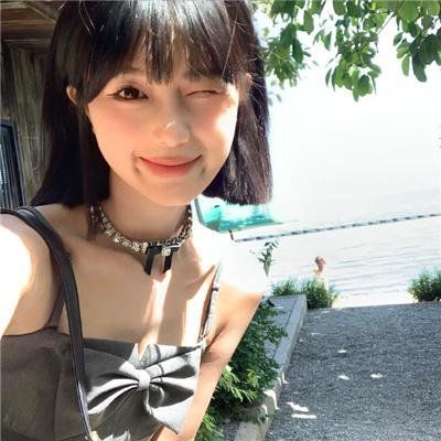 府上娶了个锦鲤新娘